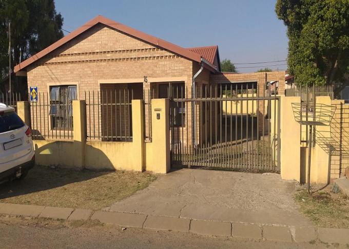FNB SIE Sale In Execution 3 Bedroom House for Sale in Ladysmith - MR418363