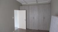 Main Bedroom - 17 square meters of property in Albertsdal