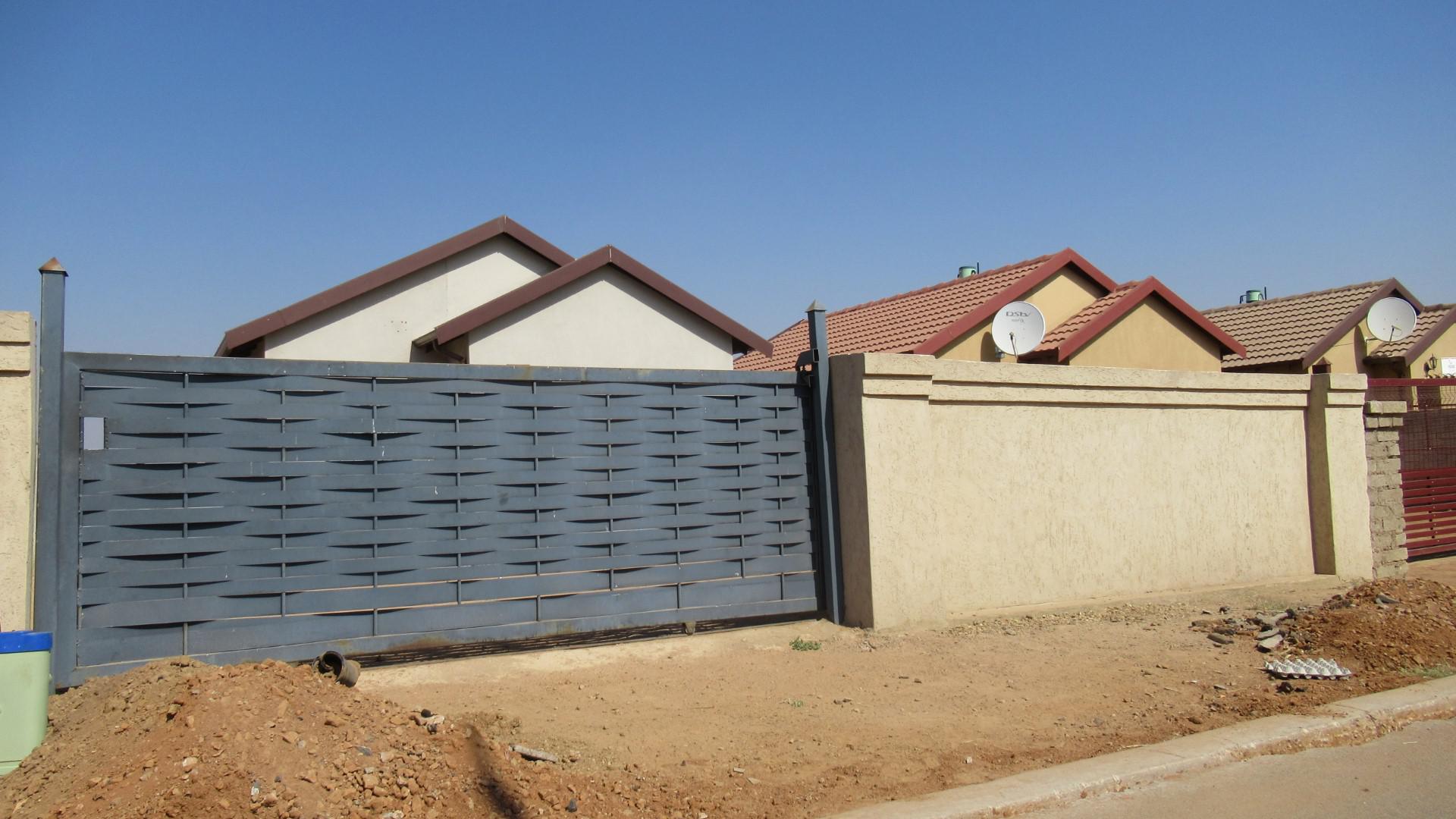 Front View of property in Soshanguve East