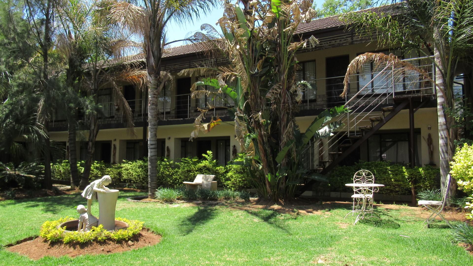 Front View of property in Lakefield