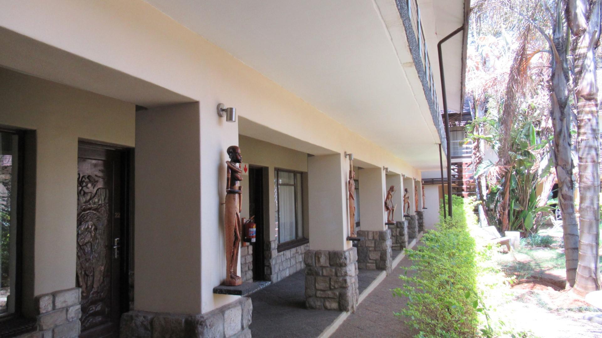 Front View of property in Lakefield