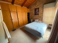  of property in Bendor
