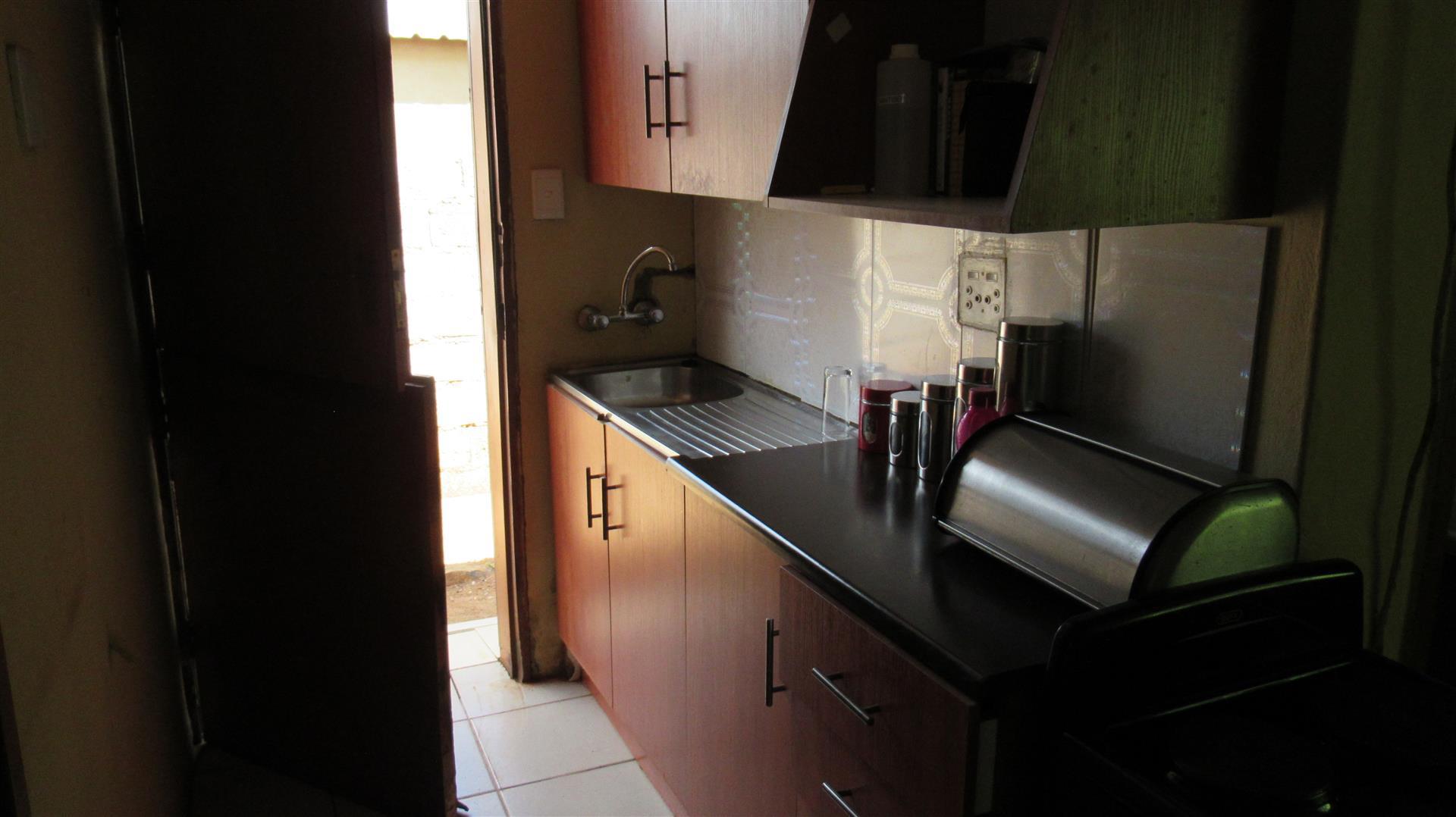 Kitchen - 4 square meters of property in Stretford