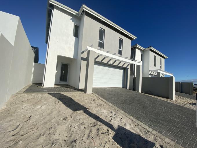 3 Bedroom House for Sale For Sale in The Sandown MR420463