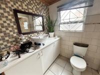 Bathroom 1 of property in Kuils River