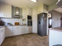 Kitchen - 24 square meters of property in Inchanga