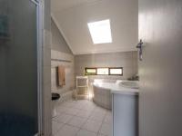 Bathroom 1 - 3 square meters of property in Inchanga