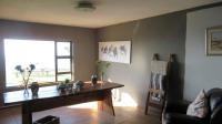 Dining Room - 30 square meters of property in Inchanga