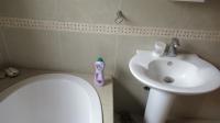 Bathroom 1 - 5 square meters of property in Vosloorus