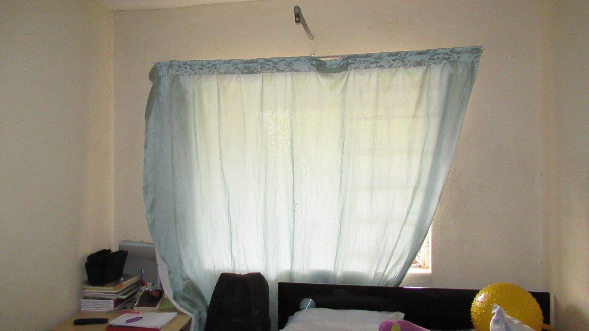Bed Room 2 of property in Kempton Park