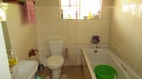 Bathroom 1 - 7 square meters of property in Kempton Park