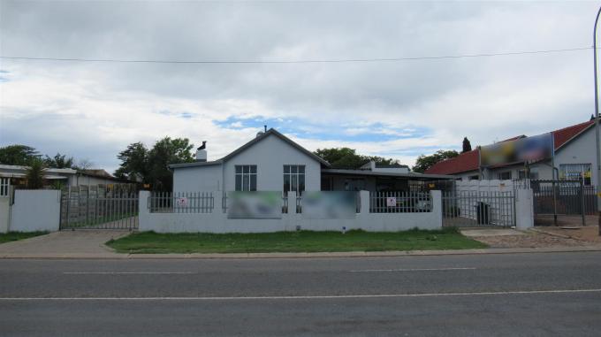 4 Bedroom House for Sale For Sale in Kempton Park - Home Sell - MR422016