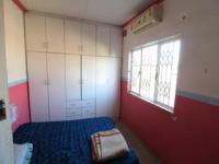 Bed Room 1 of property in Chatsworth - KZN