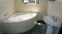 Main Bathroom - 6 square meters of property in Salt Rock