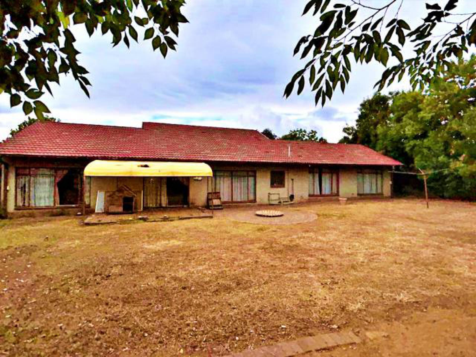 Backyard of property in Pellissier