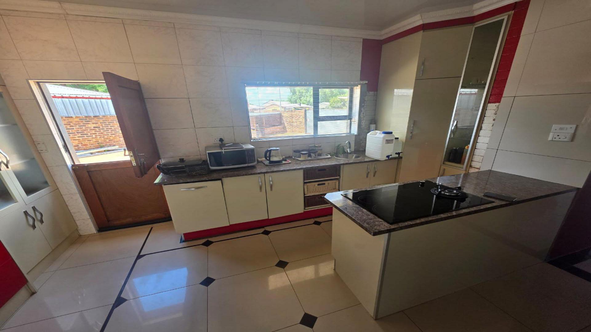 Kitchen of property in Beaconsfield