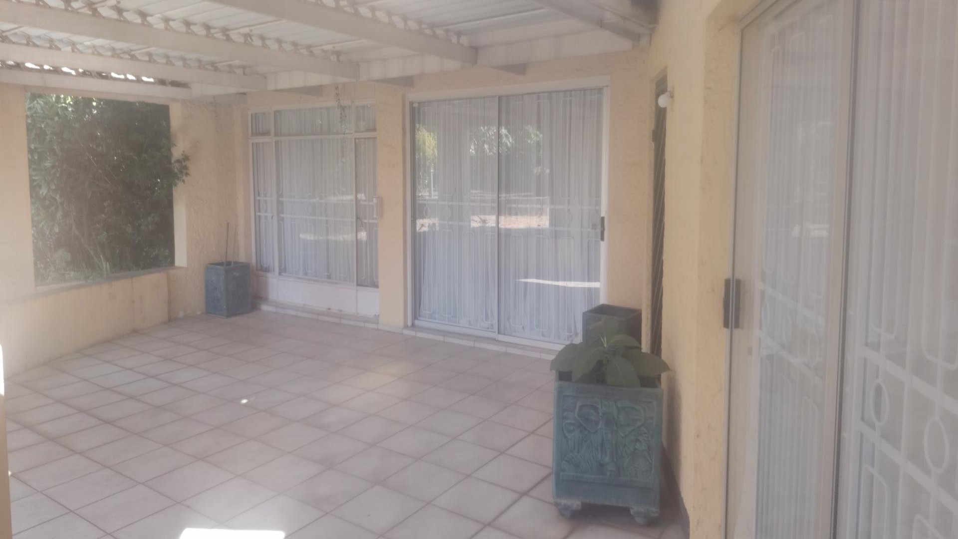 Patio of property in Florida Park