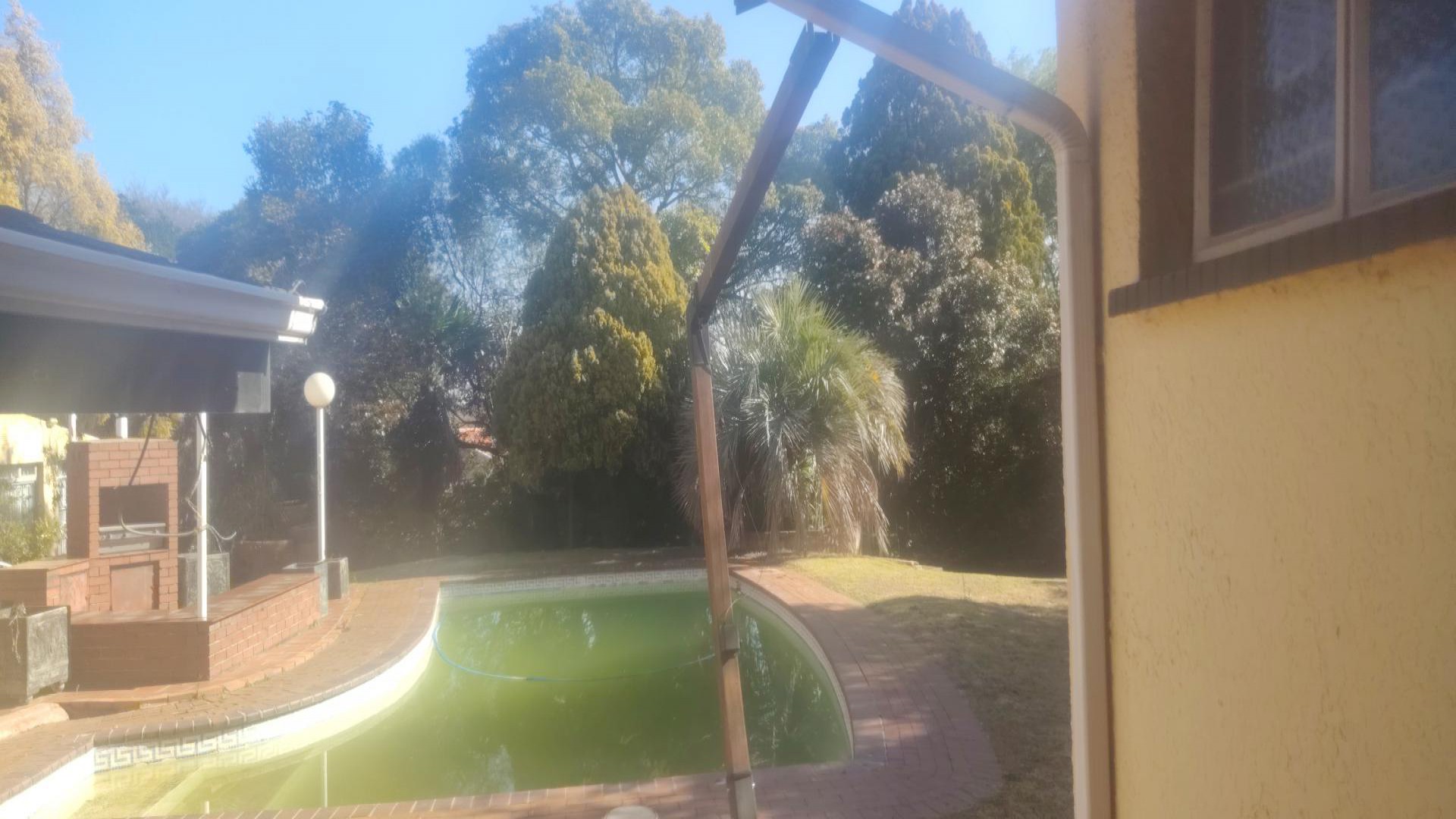 Swimming Pool of property in Florida Park