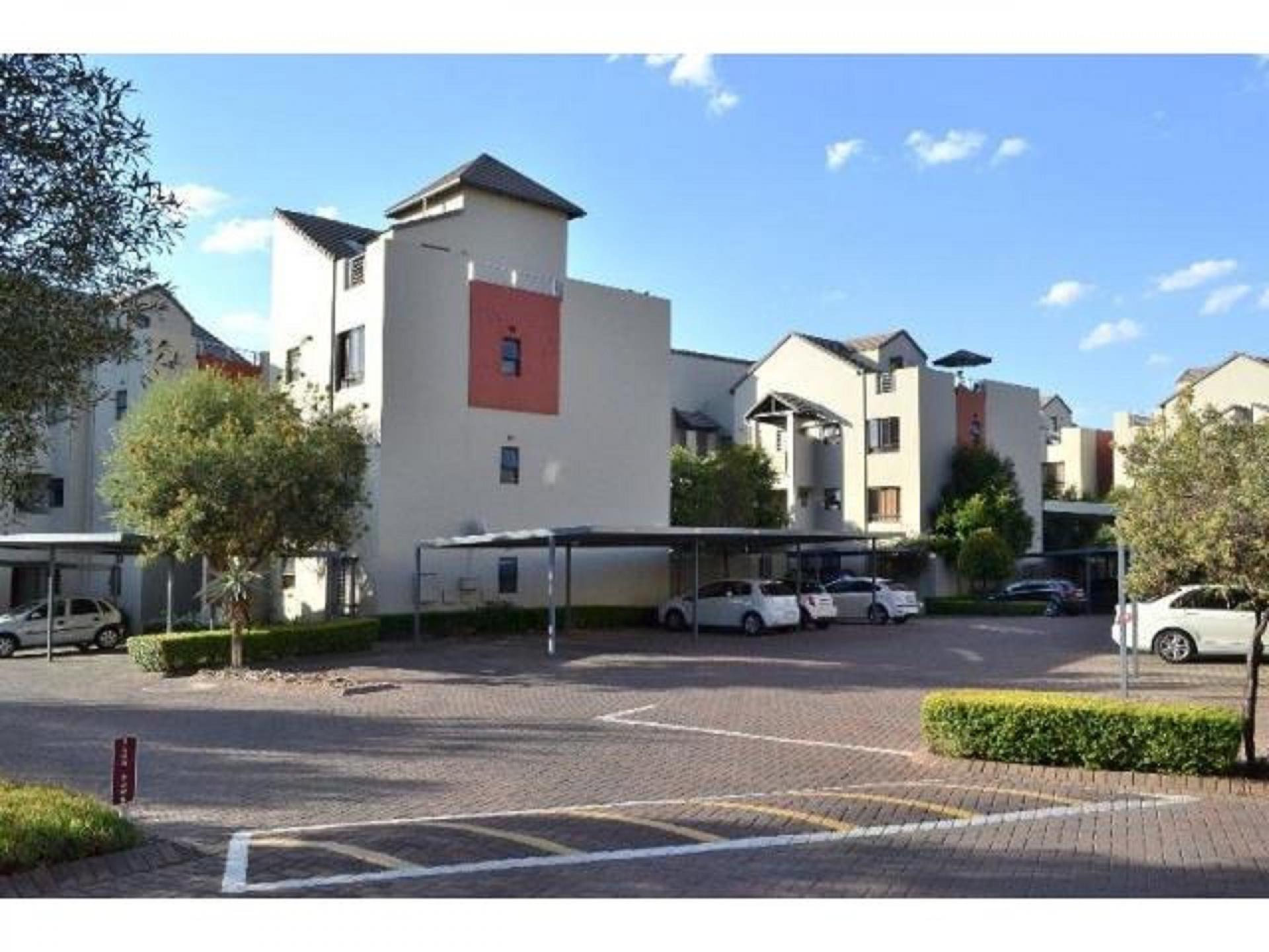 2 Bedroom Apartment for Sale For Sale in Sunninghill MR423