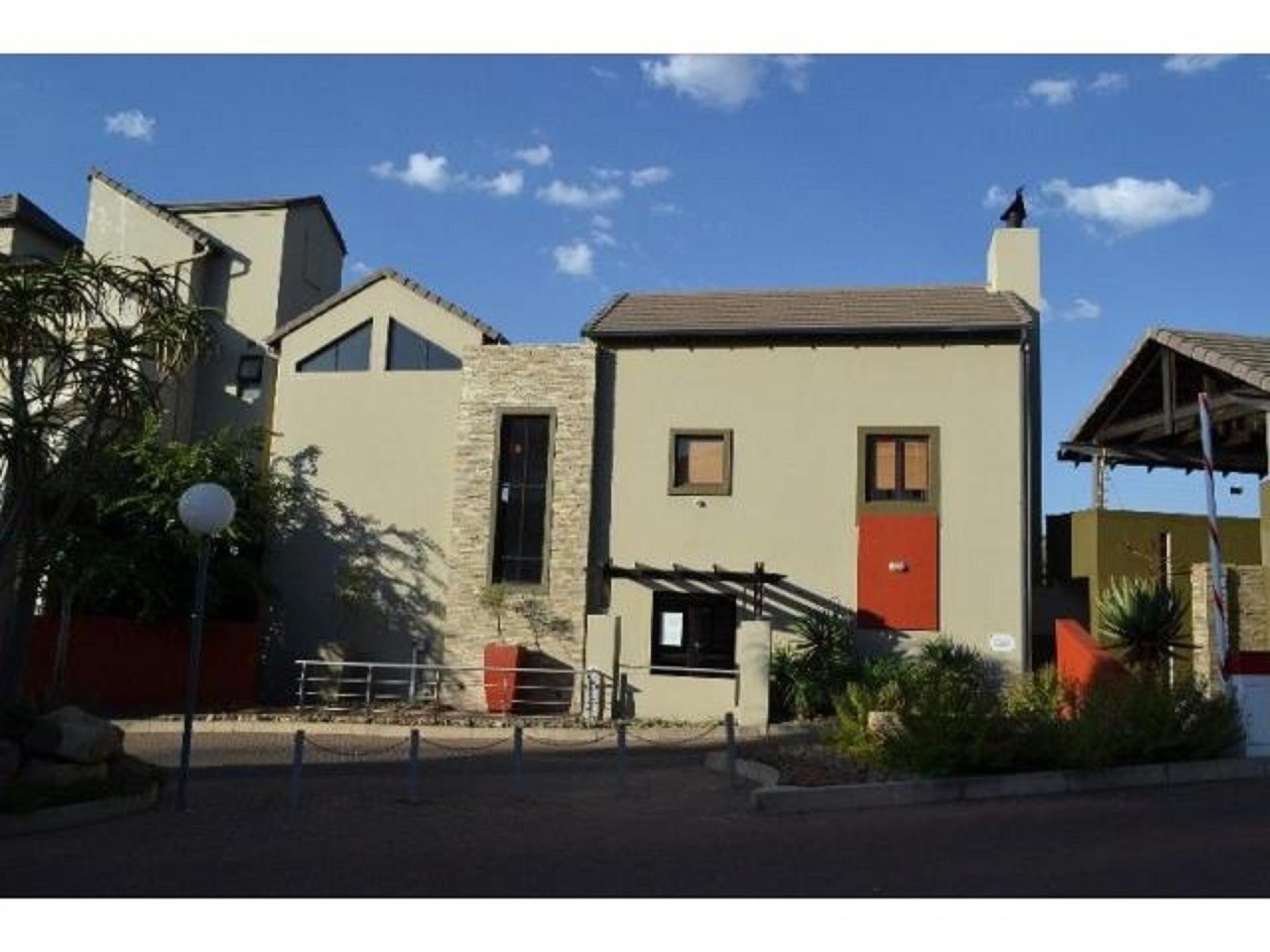 2 Bedroom Apartment for Sale For Sale in Sunninghill MR423