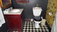 Guest Toilet - 4 square meters of property in Summerveld