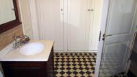 Bathroom 1 - 11 square meters of property in Summerveld