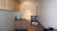 Kitchen - 40 square meters of property in Summerveld