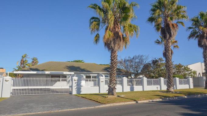 3 Bedroom House for Sale For Sale in Flamingo Vlei - Home Sell - MR424349