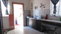 Kitchen - 20 square meters of property in West Village