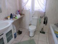 Main Bathroom - 7 square meters of property in Birchleigh North