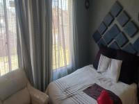 Main Bedroom of property in Welkom