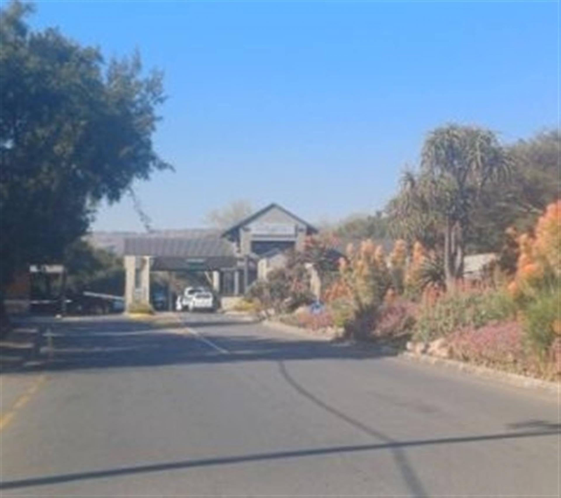 Front View of property in Featherbrooke Estate
