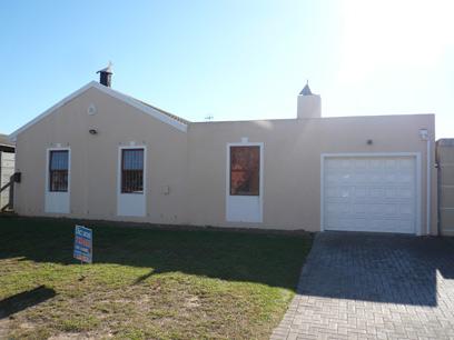 3 Bedroom House for Sale For Sale in Windsor Park - CPT - Private Sale - MR42474