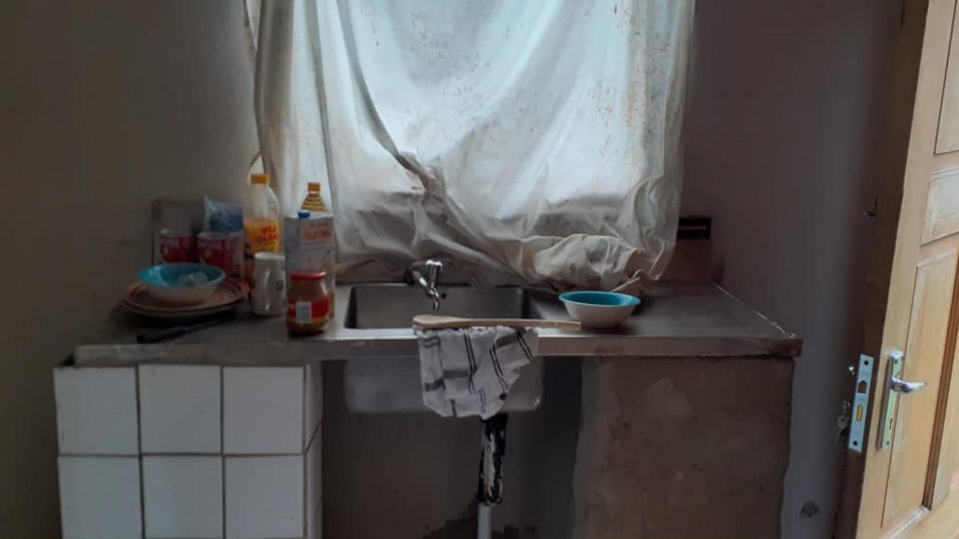 Kitchen - 48 square meters of property in Heidedal