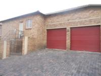 2 Bedroom 2 Bathroom Simplex for Sale for sale in Wilgeheuwel 