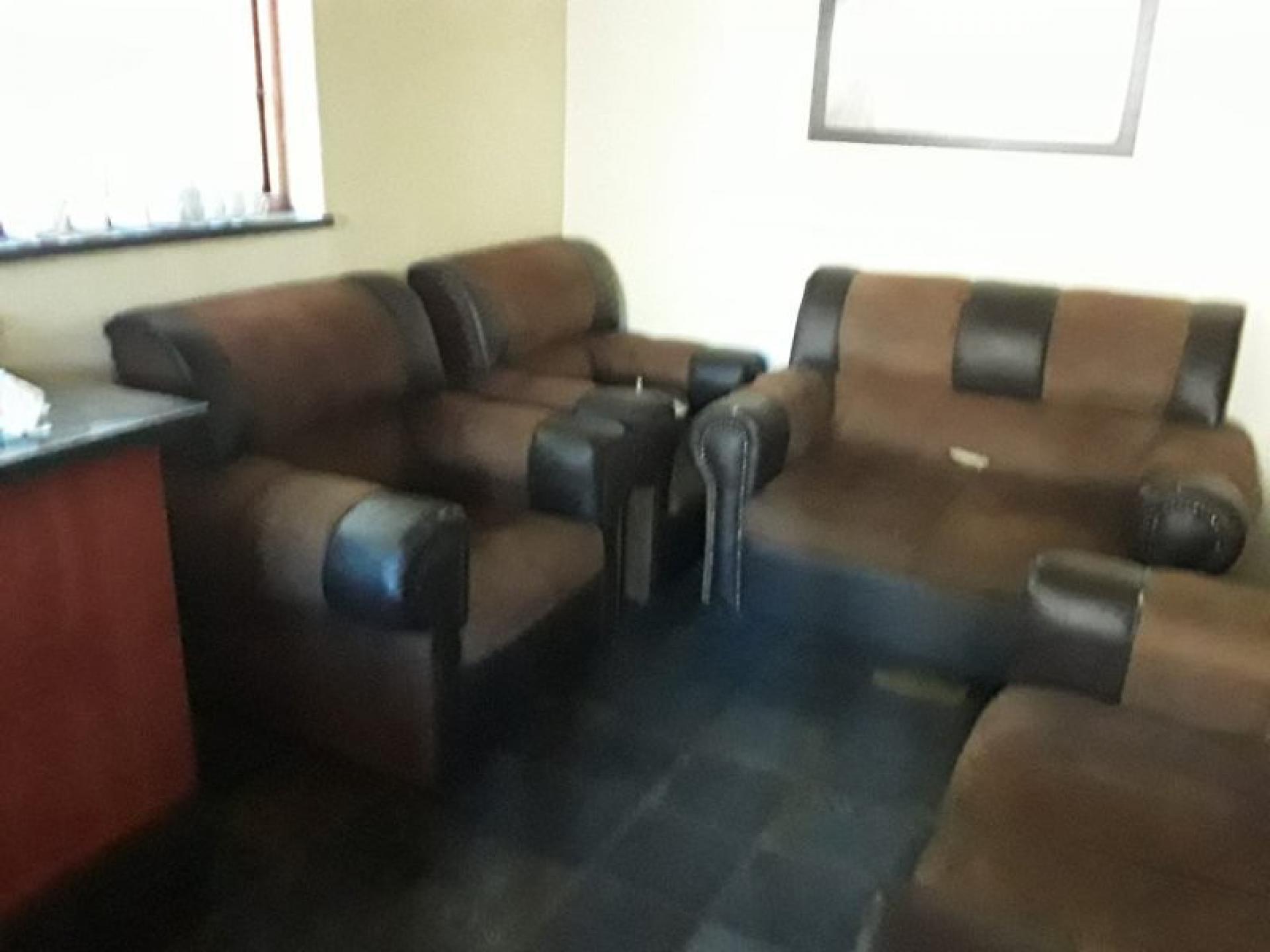 Lounges of property in Bloemhof