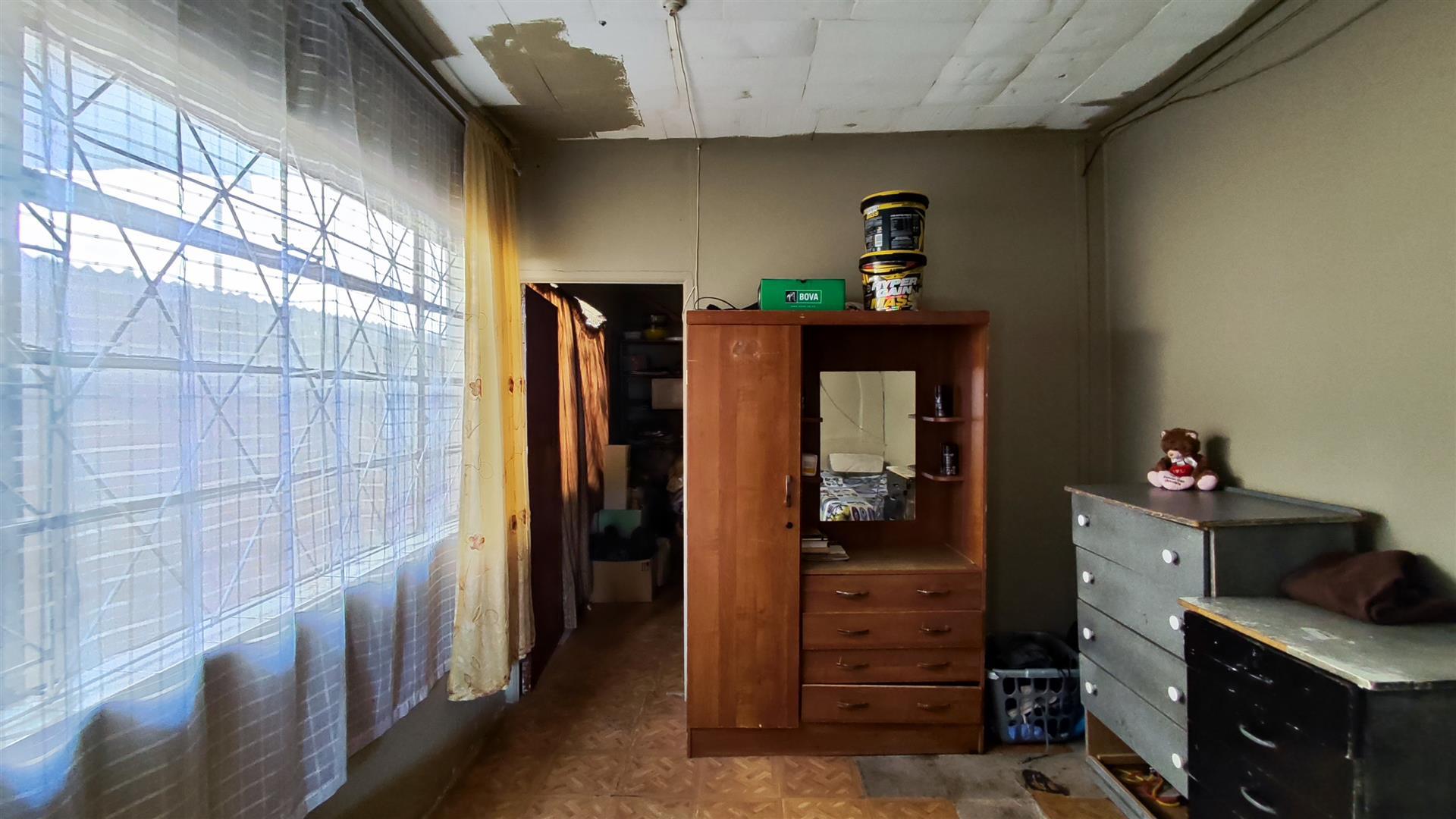 Flatlet - 32 square meters of property in Reiger Park