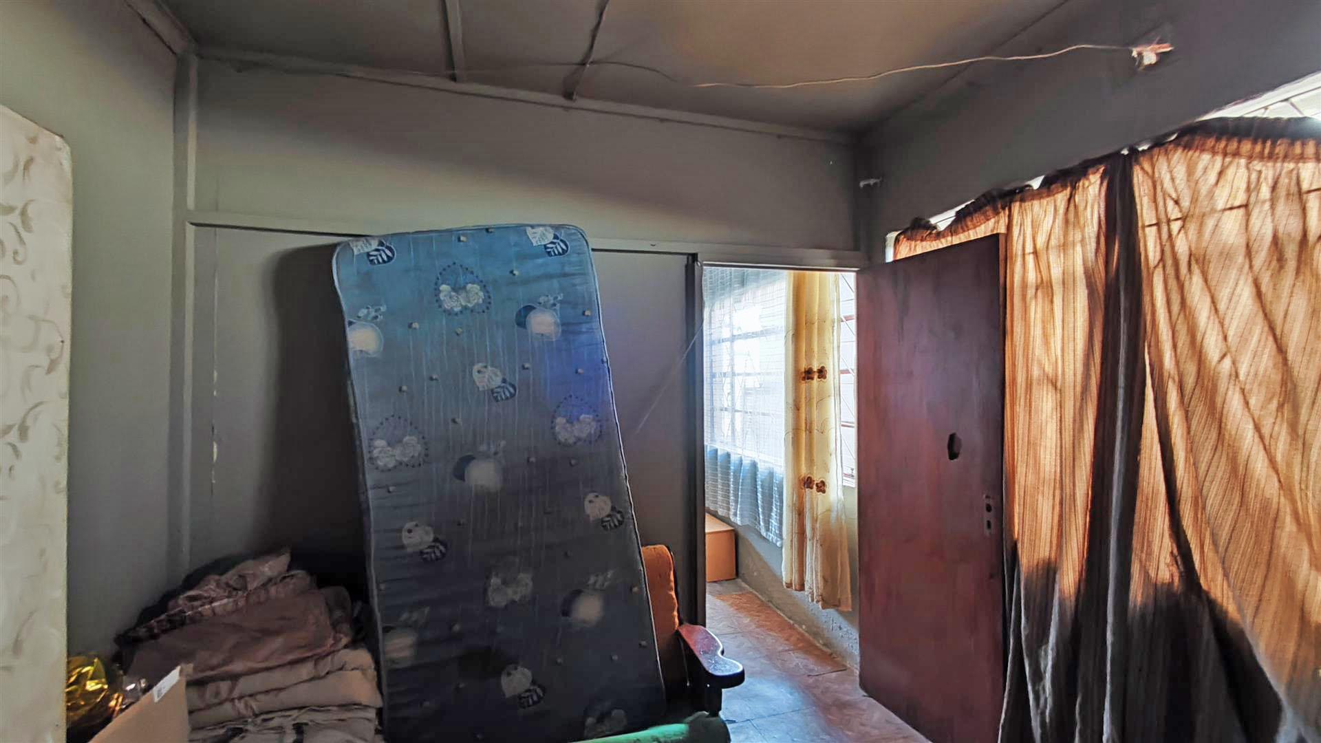 Flatlet - 32 square meters of property in Reiger Park