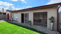 Front View of property in Reiger Park
