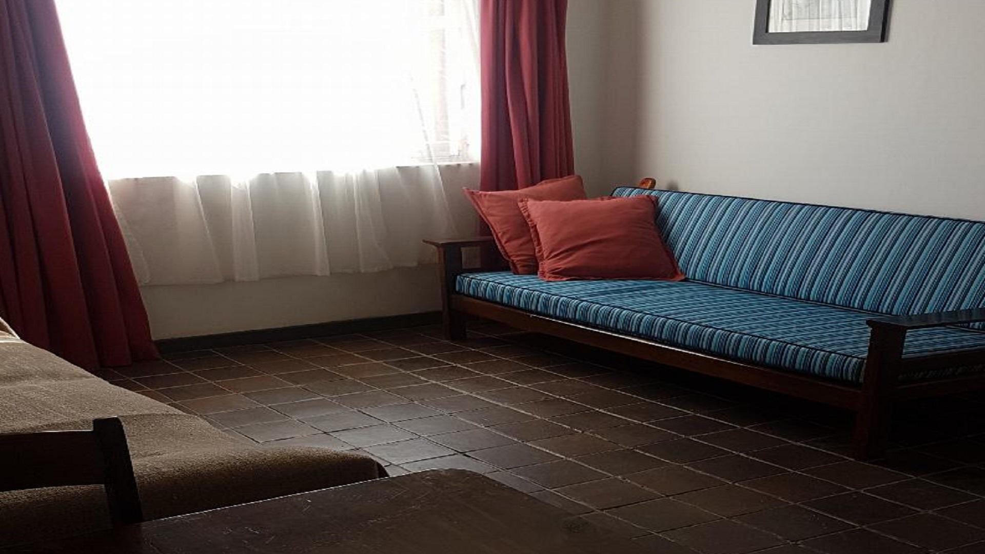 6 Bedroom Guest House for Sale For Sale in De Aar Private