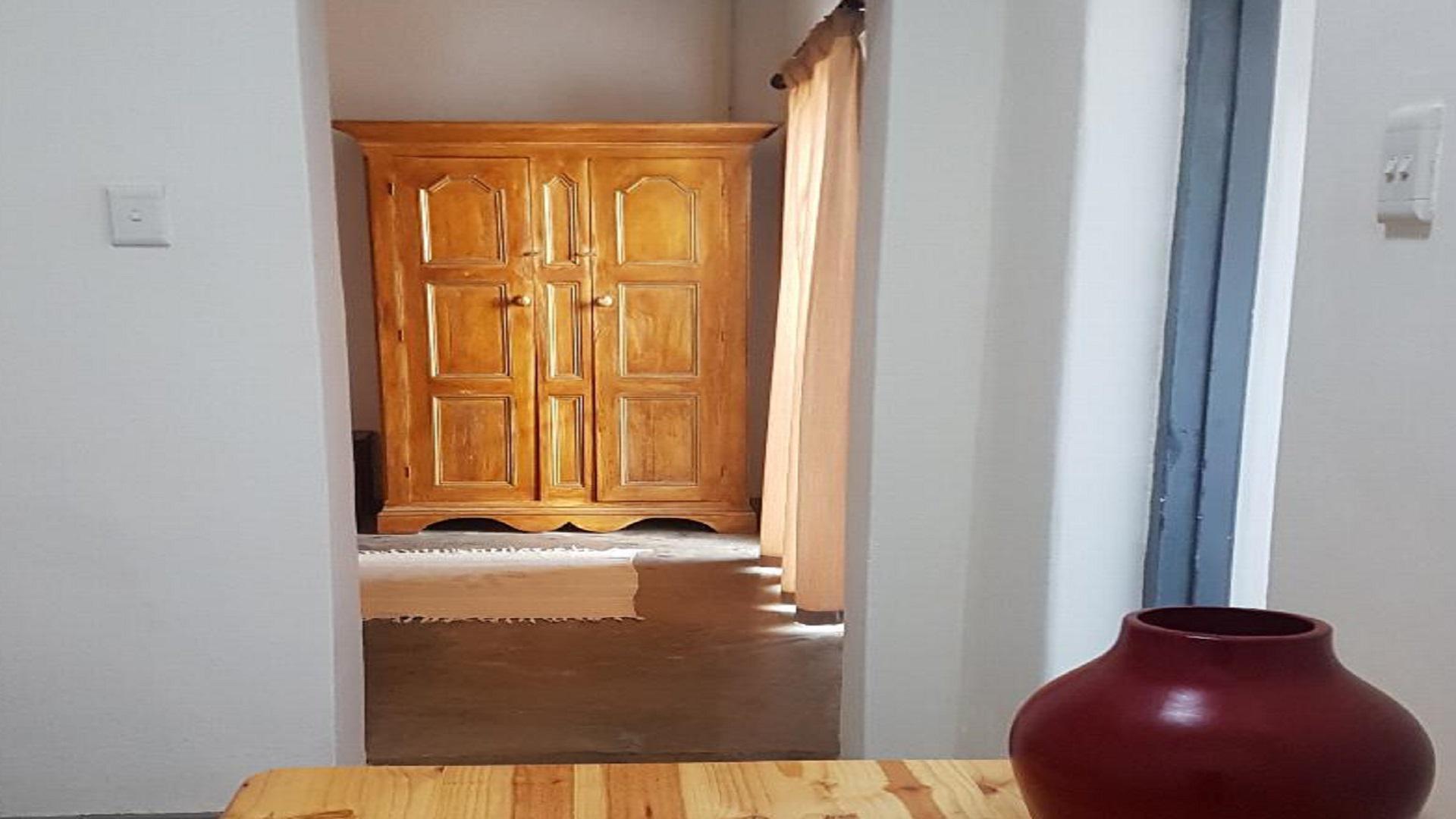 6 Bedroom Guest House for Sale For Sale in De Aar Private