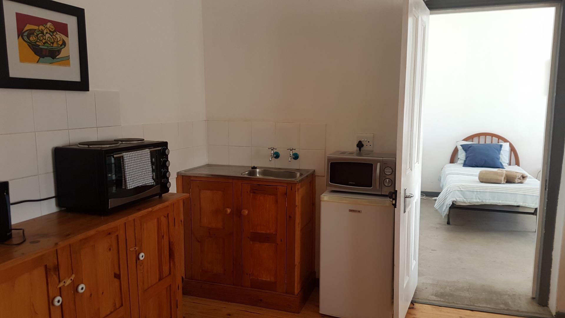 6 Bedroom Guest House for Sale For Sale in De Aar Private