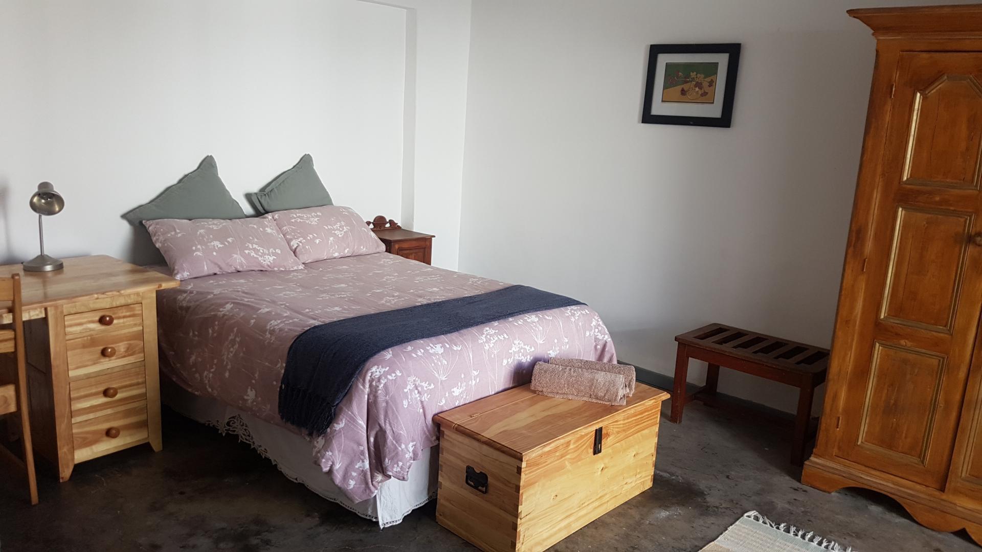 6 Bedroom Guest House for Sale For Sale in De Aar Private