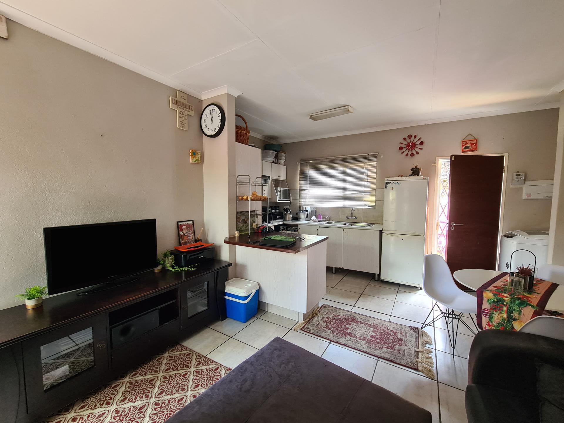 Lounges of property in Sonheuwel