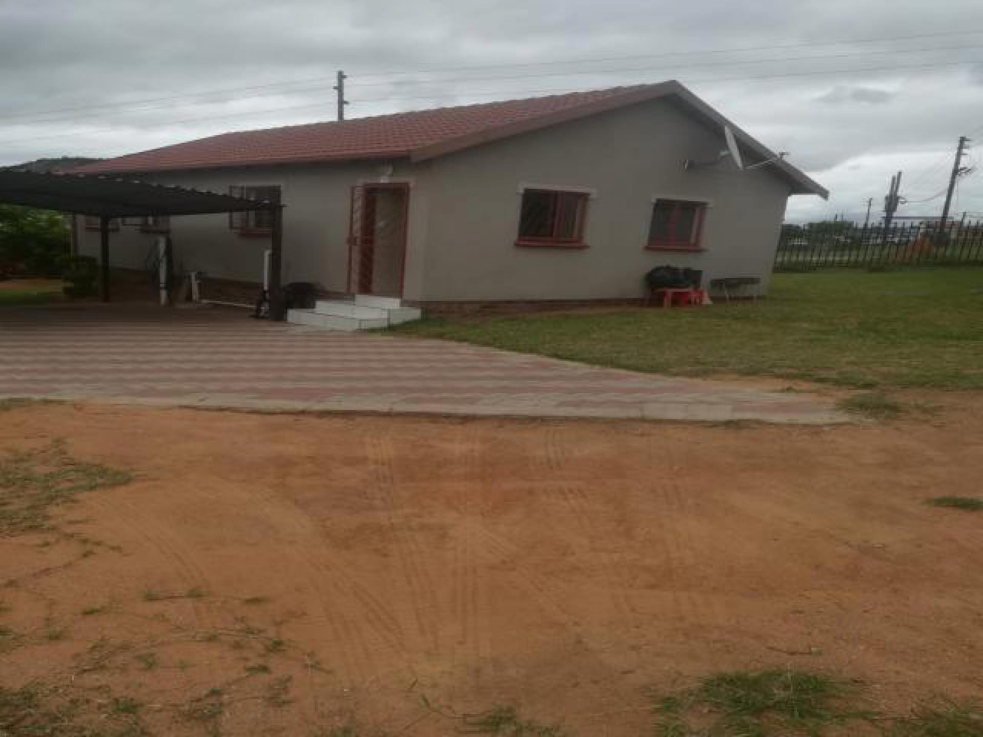 Front View of property in Karino