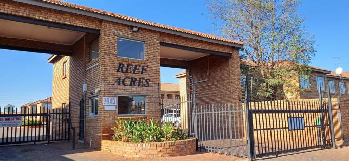 Standard Bank SIE Sale In Execution 2 Bedroom Sectional Title for Sale in Springs - MR427257