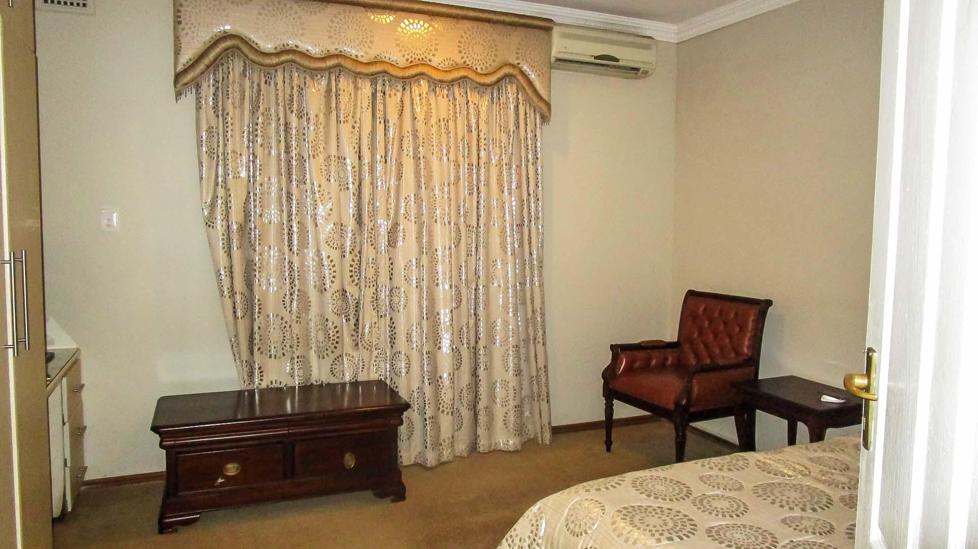 Bed Room 3 - 23 square meters of property in Sezela