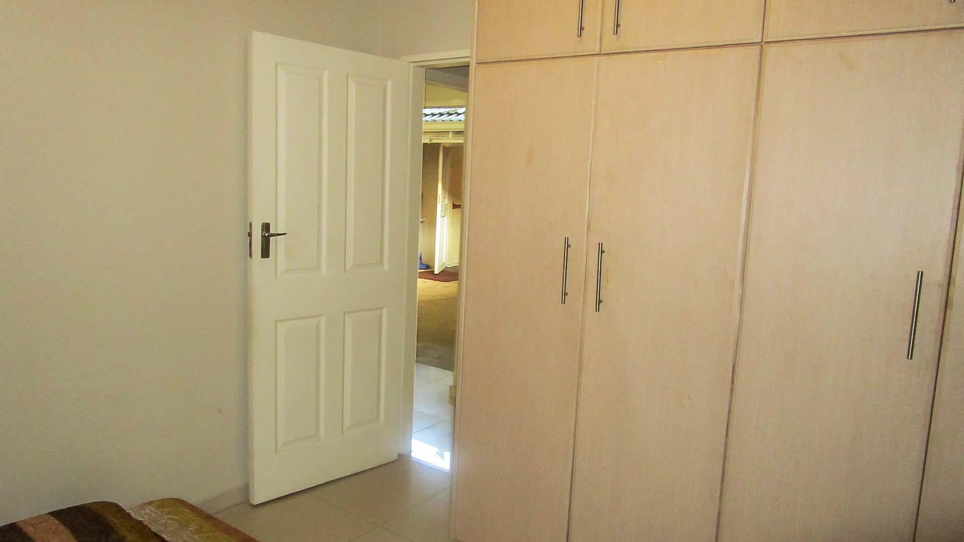 Bed Room 5+ - 41 square meters of property in Sezela