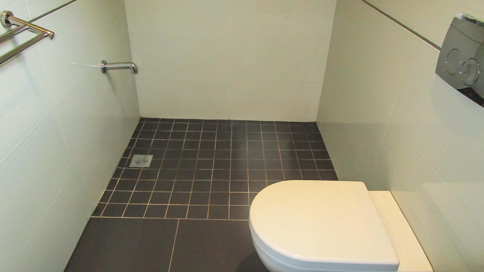 Bathroom 3+ - 11 square meters of property in Sezela