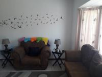 Lounges - 30 square meters of property in Vereeniging